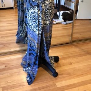 Astr Dresses - Beautiful Maxi Dress XS Astr Dresses - Beautiful Maxi Dress XS
